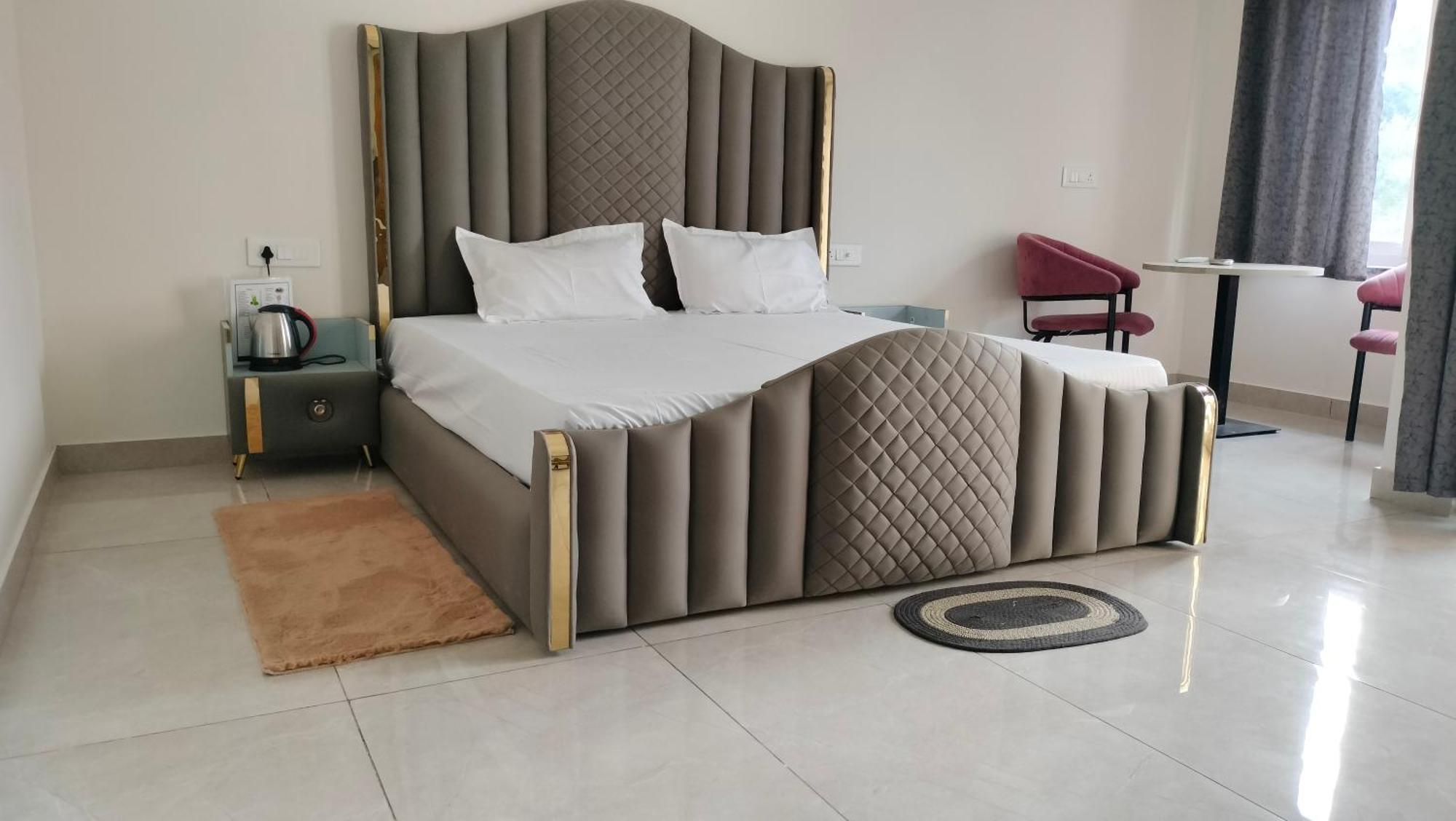 Govind Sagar View Hotel & Restaurant Bilaspur  المظهر الخارجي الصورة