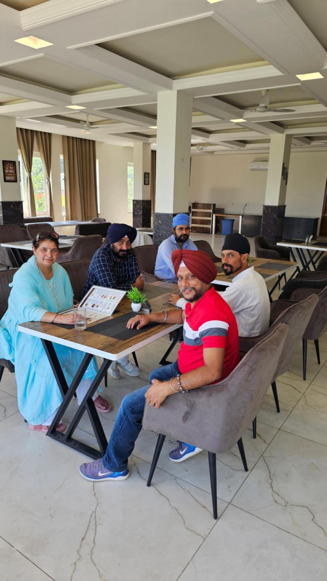 Govind Sagar View Hotel & Restaurant Bilaspur  المظهر الخارجي الصورة